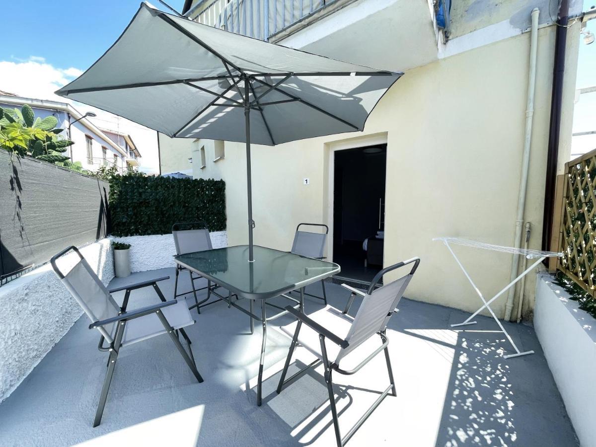 B&B Il Tirreno Cipollina Eksteriør billede